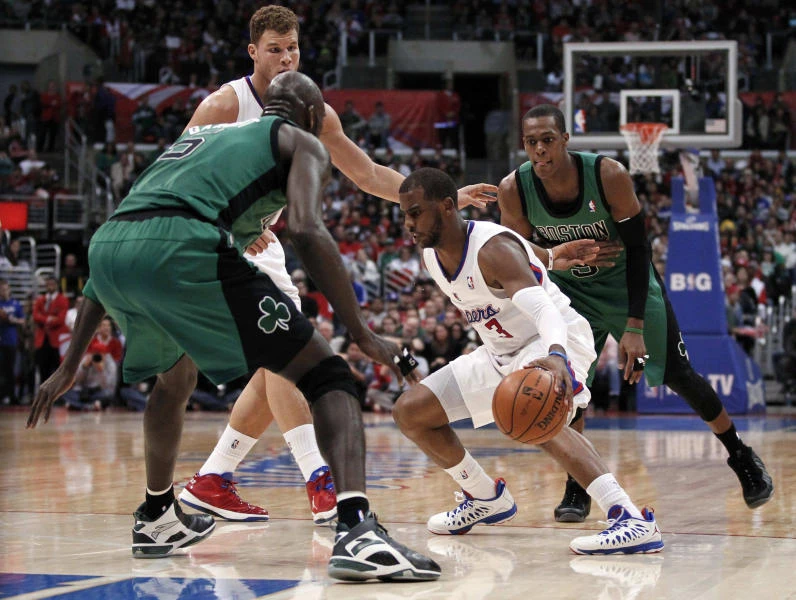Clippers bully Celtics to extend winning streak