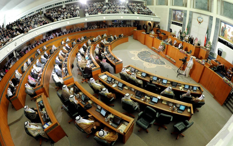 Kuwait emir denounces protests