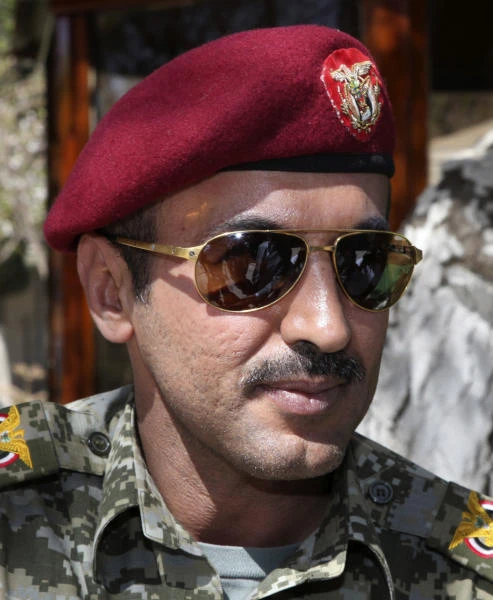 Yemen sacks Saleh’s military cronies