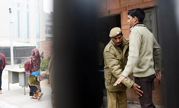 Indian police charge 5 in New Delhi gang rape