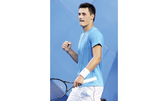 Tomic stuns Djokovic in Hopman Cup