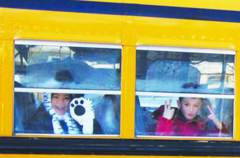 US school massacre kids return to class