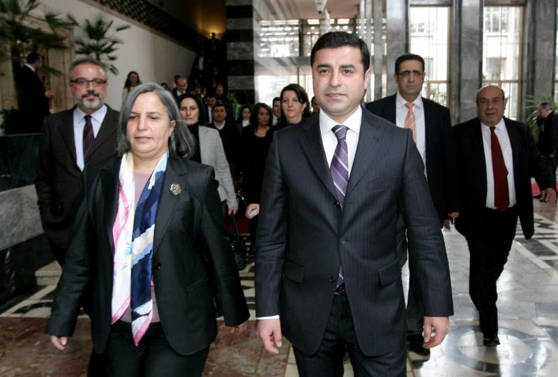 Turkey and Ocalan discuss steps to end Kurdish conflict
