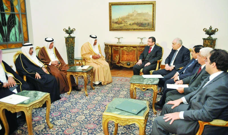 Qatar throws Egypt $2.5 bn lifeline to prop up pound