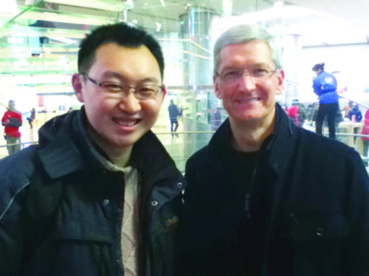 Apple may build cheaper iPhone