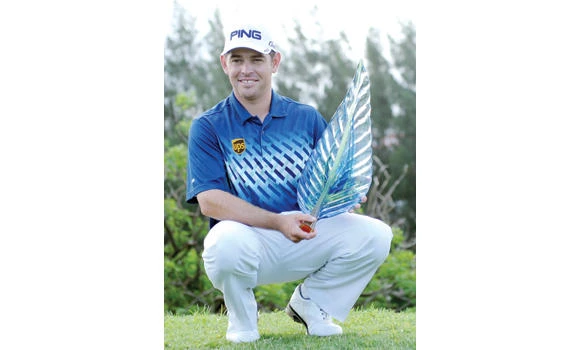 Oosthuizen storms back to win Volvo golf title