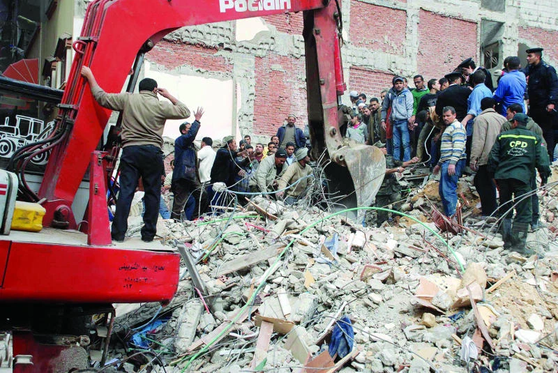 Over 20 die as Egypt building collapses
