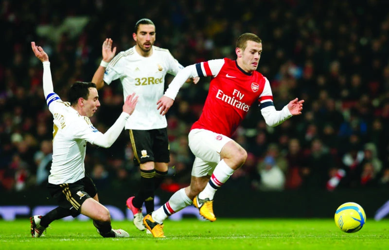 Arsenal, Man United sneak FA Cup replay wins