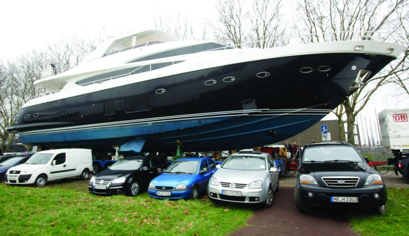 Superyacht builders wary of landlubbers among new rich