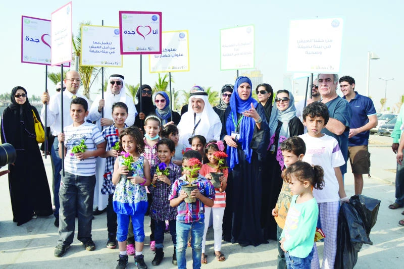 Activists launch campaign to clean Jeddah