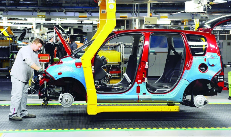 Peugeot job cuts halted by court