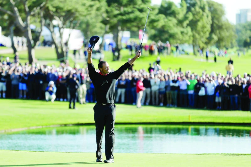 Woods wins at Torrey Pines for 8th time
