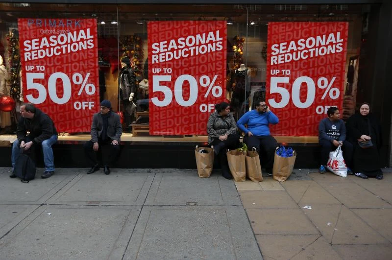 Debenhams sacrifices some profit to lure wary shoppers