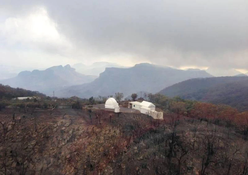 Australian wildfires spare observatory, uncover bush drug lab
