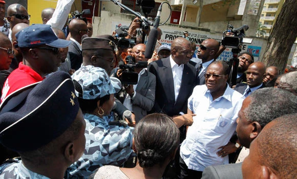 Ivory Coast stampede survivors blame barricades