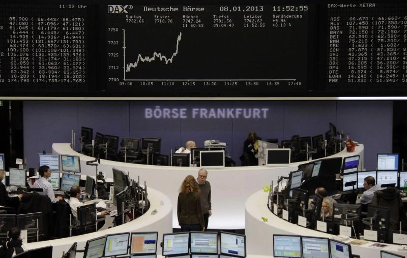 Global shares down ahead of earnings
