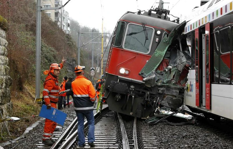 17 hurt in Switzerland train collision