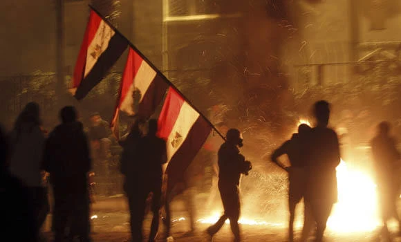 Mursi appeals for calm as several die in Egypt clashes