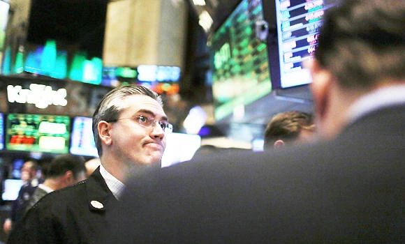 US economy contracted in Q4