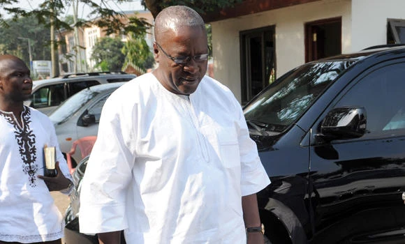 Ghana inaugurates John Mahama as president