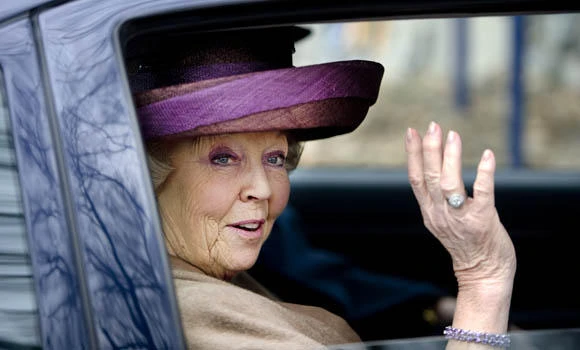 Dutch Queen Beatrix to abdicate in favor of son: report