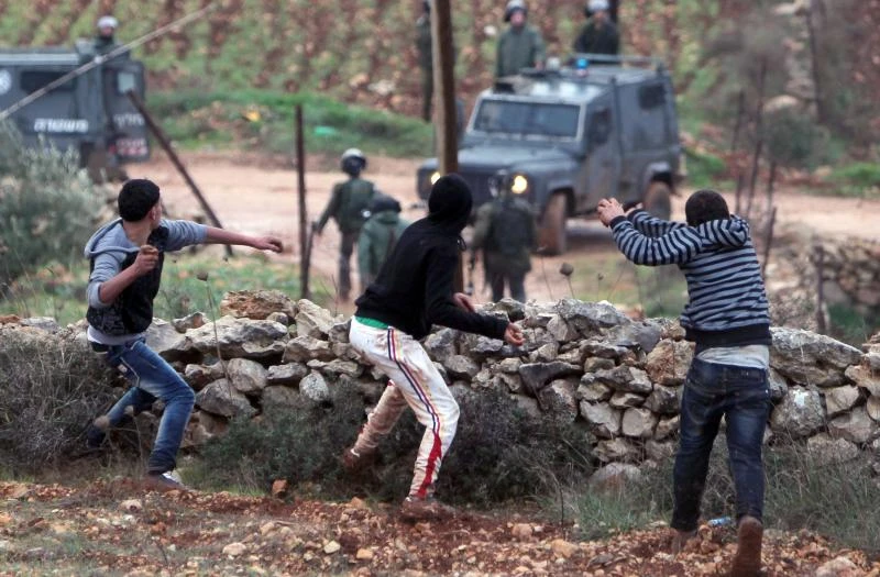 Israeli settlers shoot two Palestinians