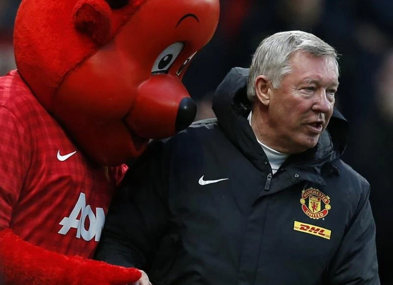 United’s Rooney out of Liverpool clash