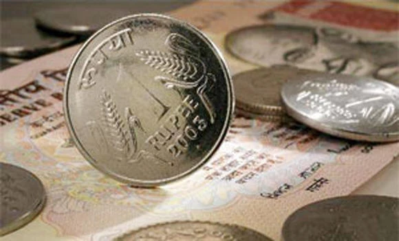 India rupee down for 2nd day; falls in first week of 2013
