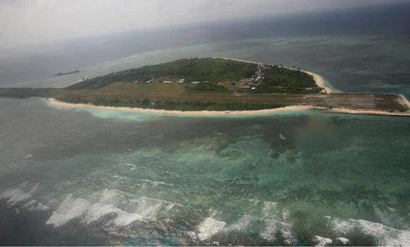 Philippines takes China to UN over sea row