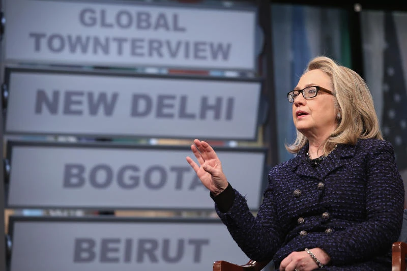 Clinton says goodbye as she steps down tomorrow