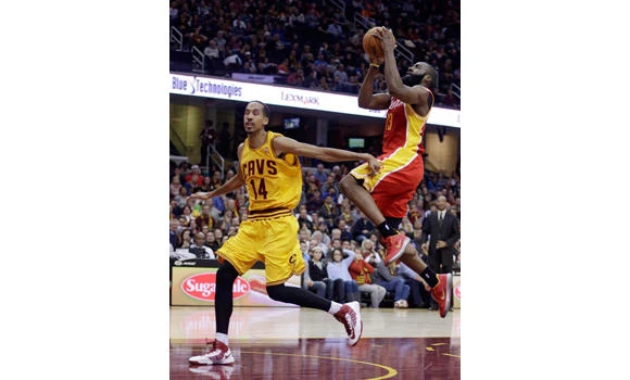 Harden leads Rockets past Cavs