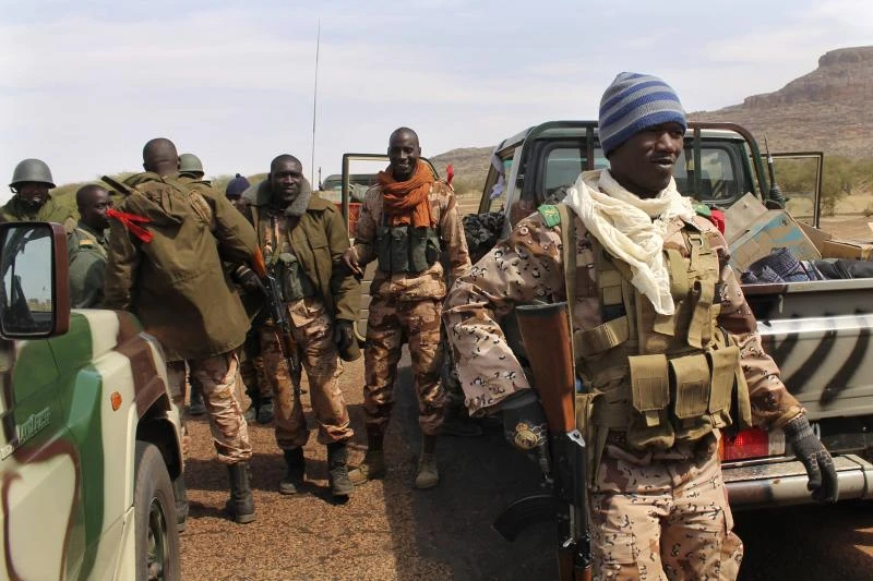 Land mine kills 4 Malian troops