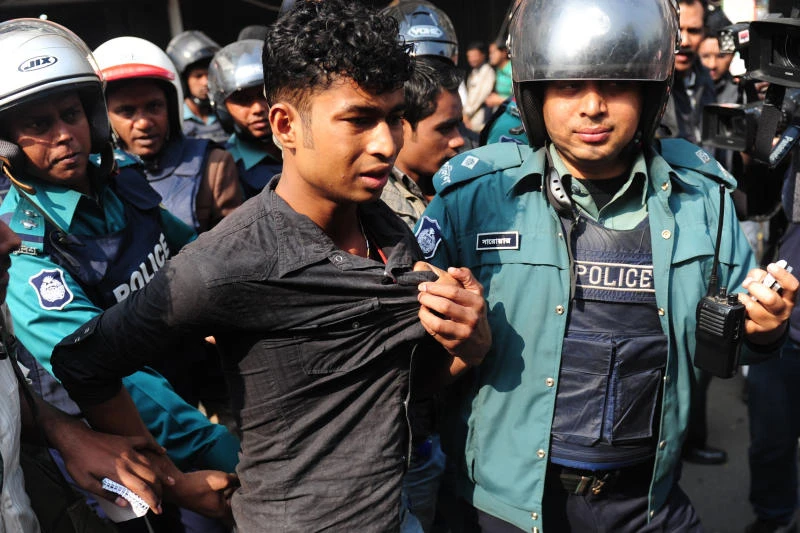 Bangladesh strike sparks deadly clashes