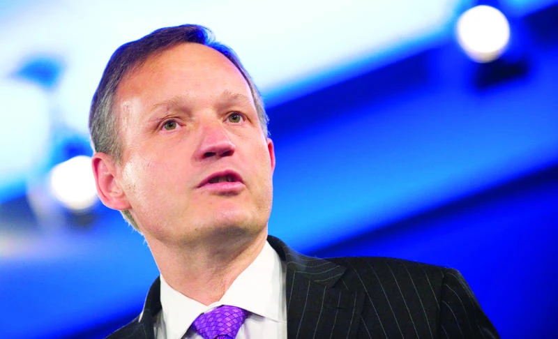 Barclays boss forgoes bonus, Qatar deal probed