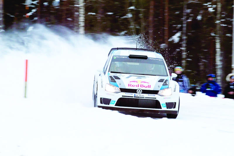 Ogier extends lead over Loeb in Rally of Sweden