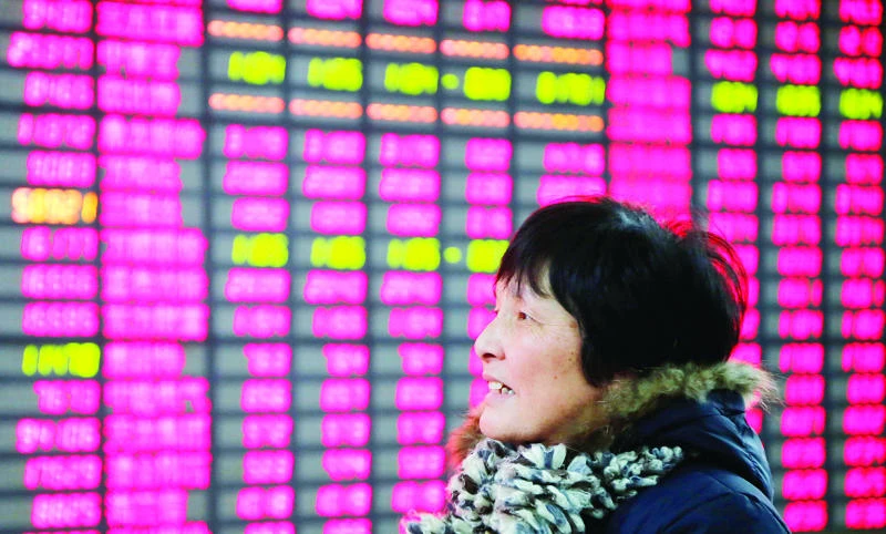 Markets gain on strong data