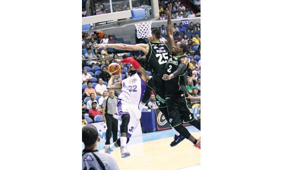 Aguilar saves day for Globalport