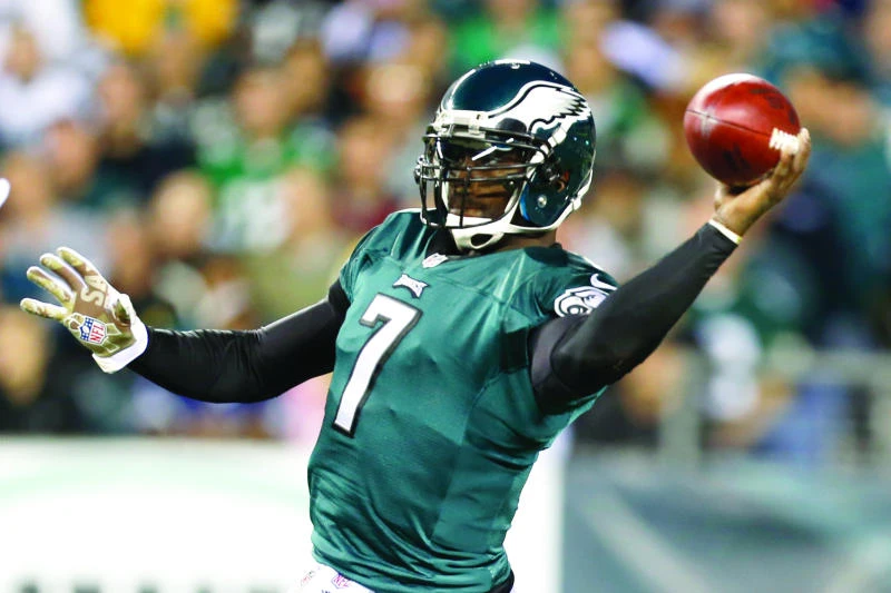 Eagles, QB Vick agree to restructured deal