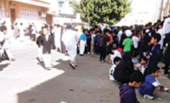 Taif school fails to renew rental agreement; kids eat on the street
