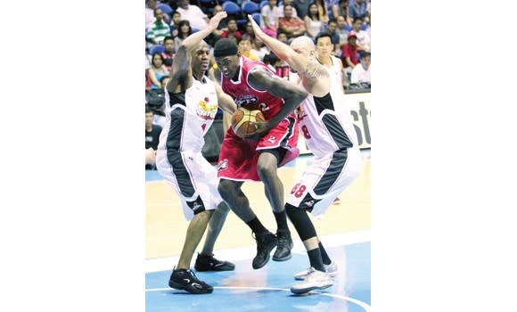 Alaska outsteadies Barako 77-73 to remain unbeaten