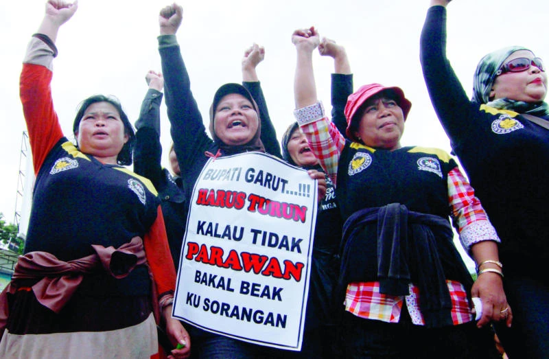 Social media gives Indonesian women new voice