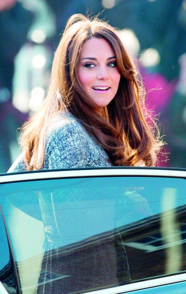 Author Mantel attacks ‘plastic’ princess Kate