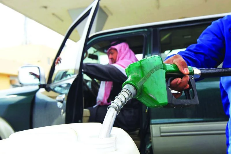 Oil drops to 3-week low below $ 114