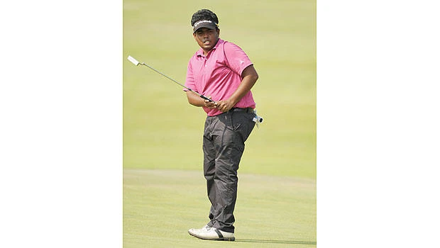 New Sri Lankan golf star is chip off the old block