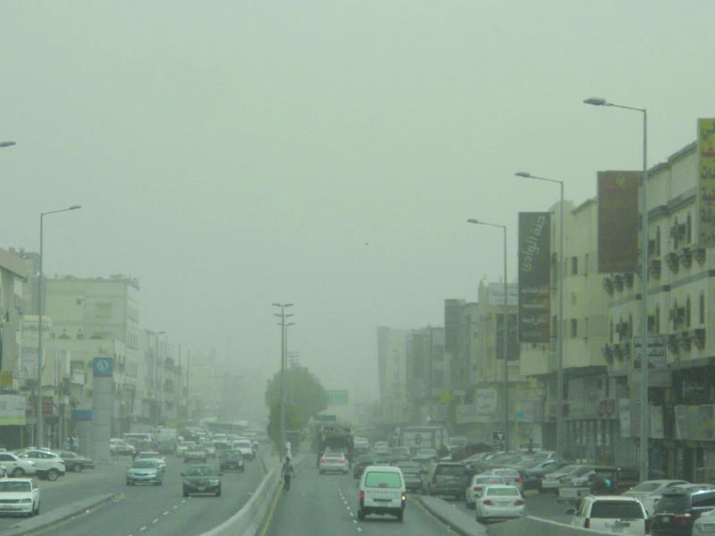 Dust storm blankets Jeddah