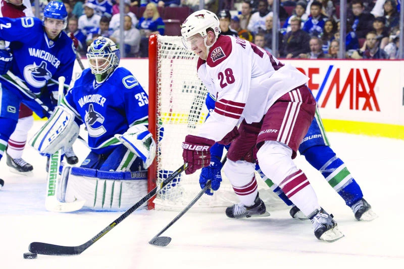 Kopecky, Fleischmann lift Panthers past Penguins