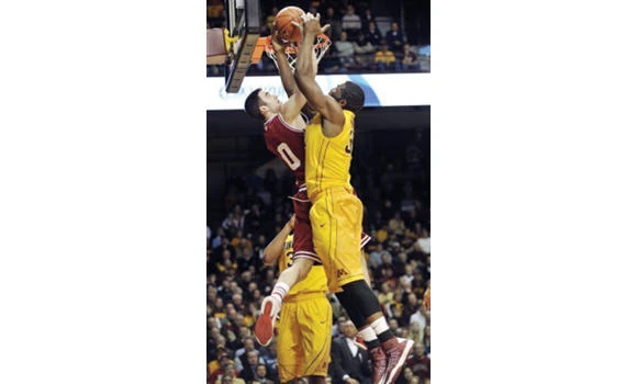 Mbakwe, Minnesota take down No. 1 Indiana 77-73