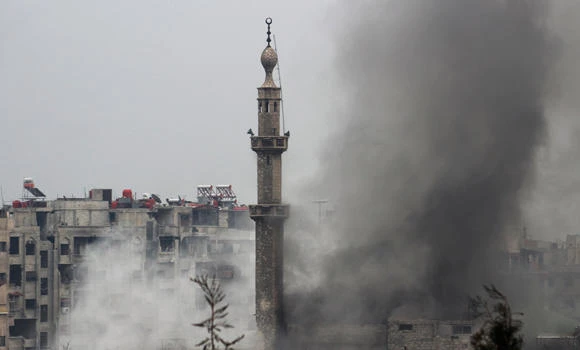 Rebels battle army for control of Damascus districts