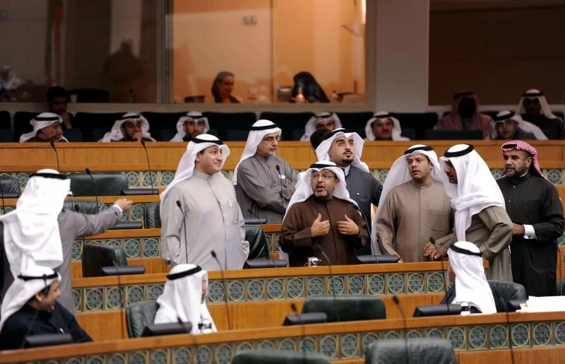 Kuwait MPs take 1st step to naturalize about 4,000 stateless