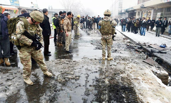 Taleban suicide bomber targets Kabul army bus
